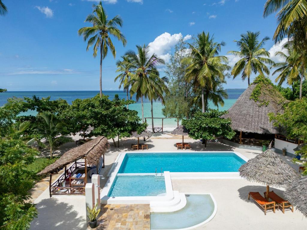 Mastersuite_UHURU_with_OCEAN_VIEW_Manolo_Resort_001